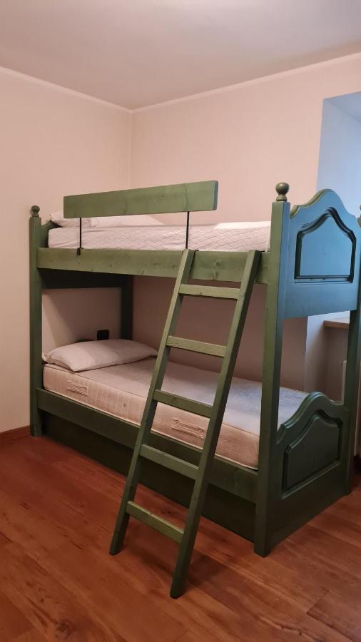 Appartamento Lo Scoiattolo 안달로 외부 사진